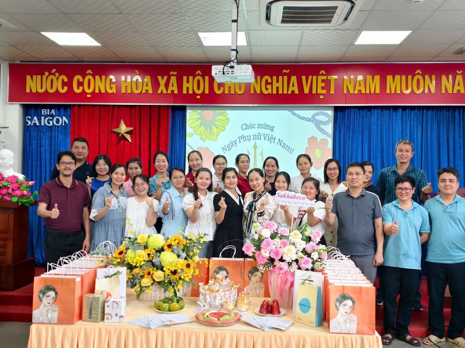 CHÀO MỪNG NGÀY PHỤ NỮ VIỆT NAM 20/10